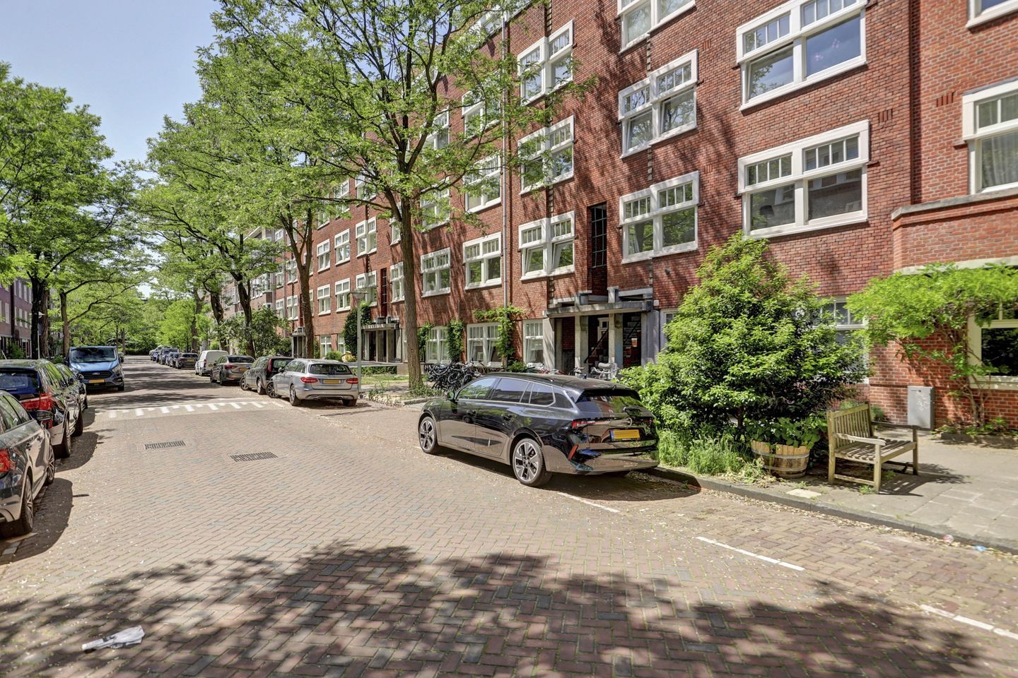 Foto 35 van Roerstraat 14-3