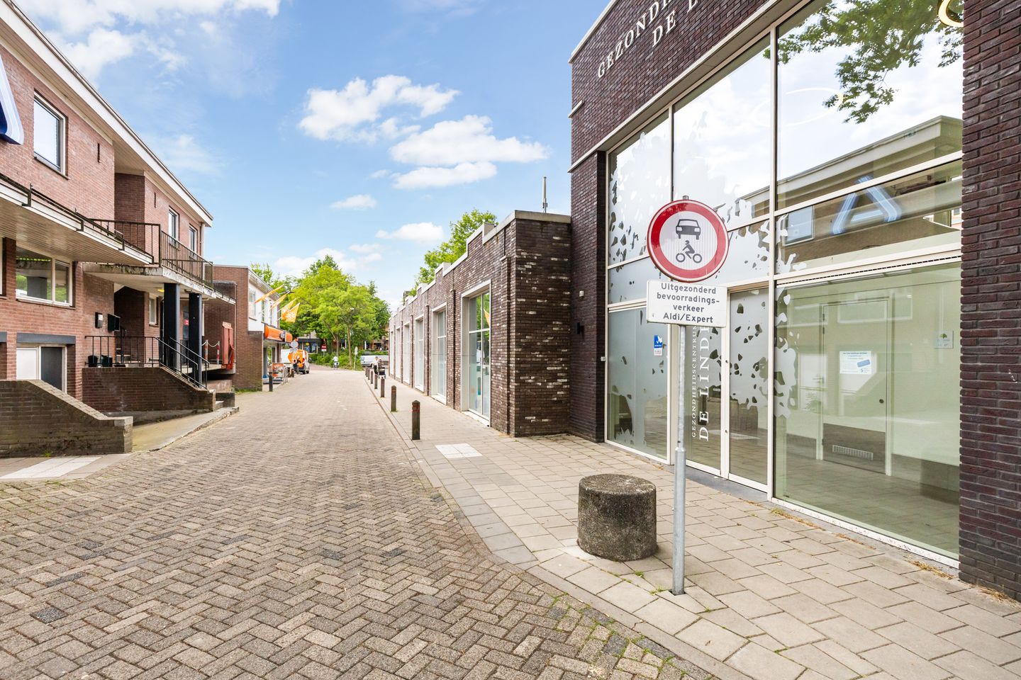 View photo 3 of Burgemeester Langmanstraat 4