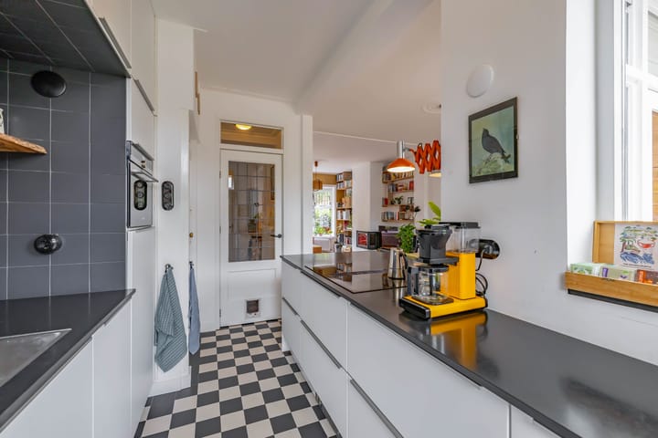Photo 3 of Van Starkenborghstraat 70
