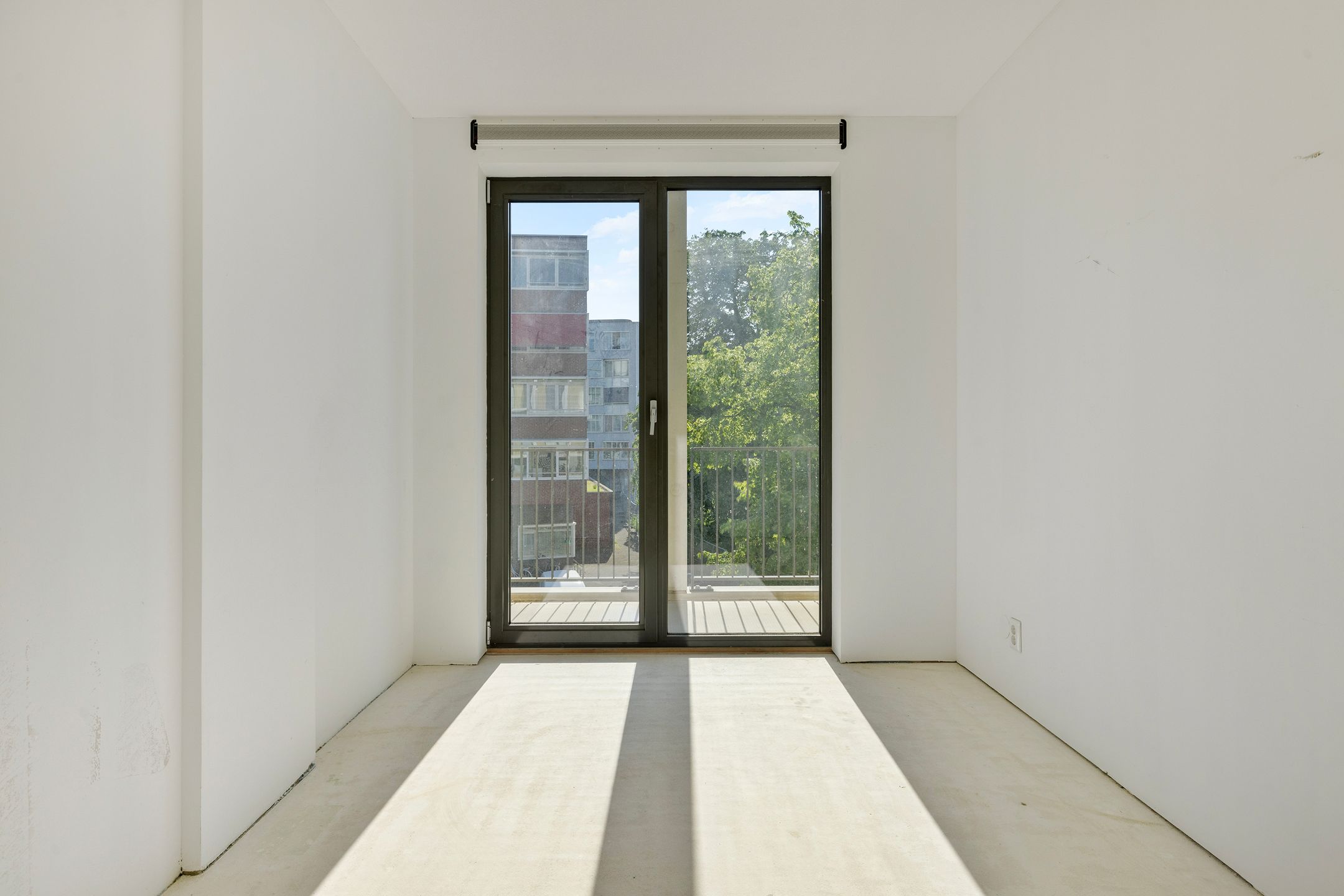 Photo 12 of Van Godewijckstraat 15-E