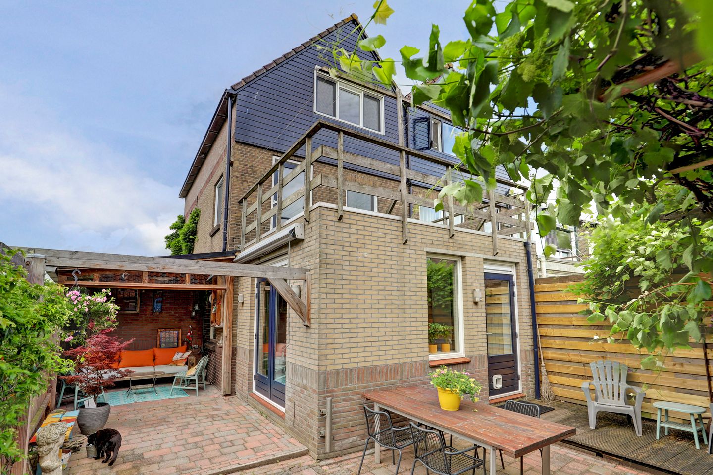Photo 5 of Burgemeester Trooststraat 102