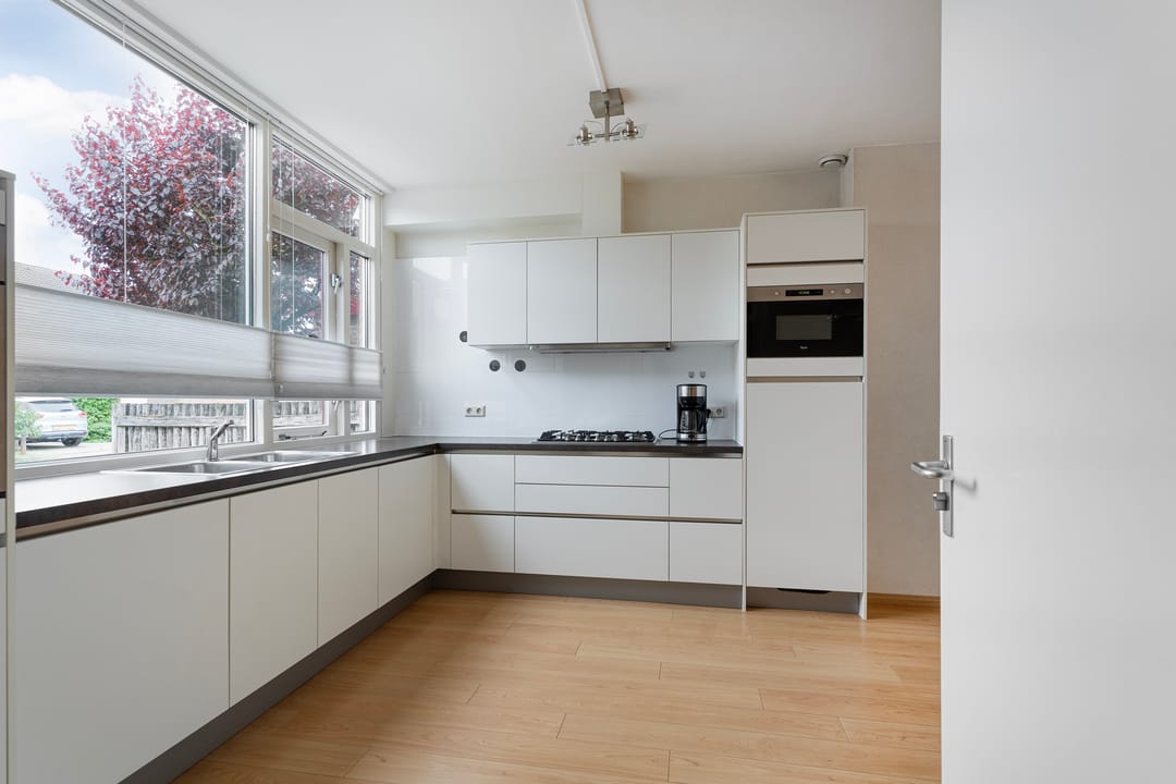 Photo 8 of Oudenboschstraat 69