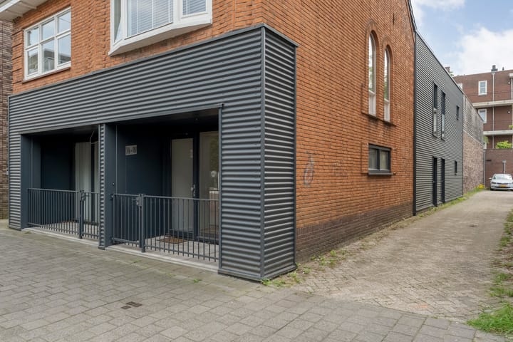 Foto 4 van van Echtenstraat 16-01