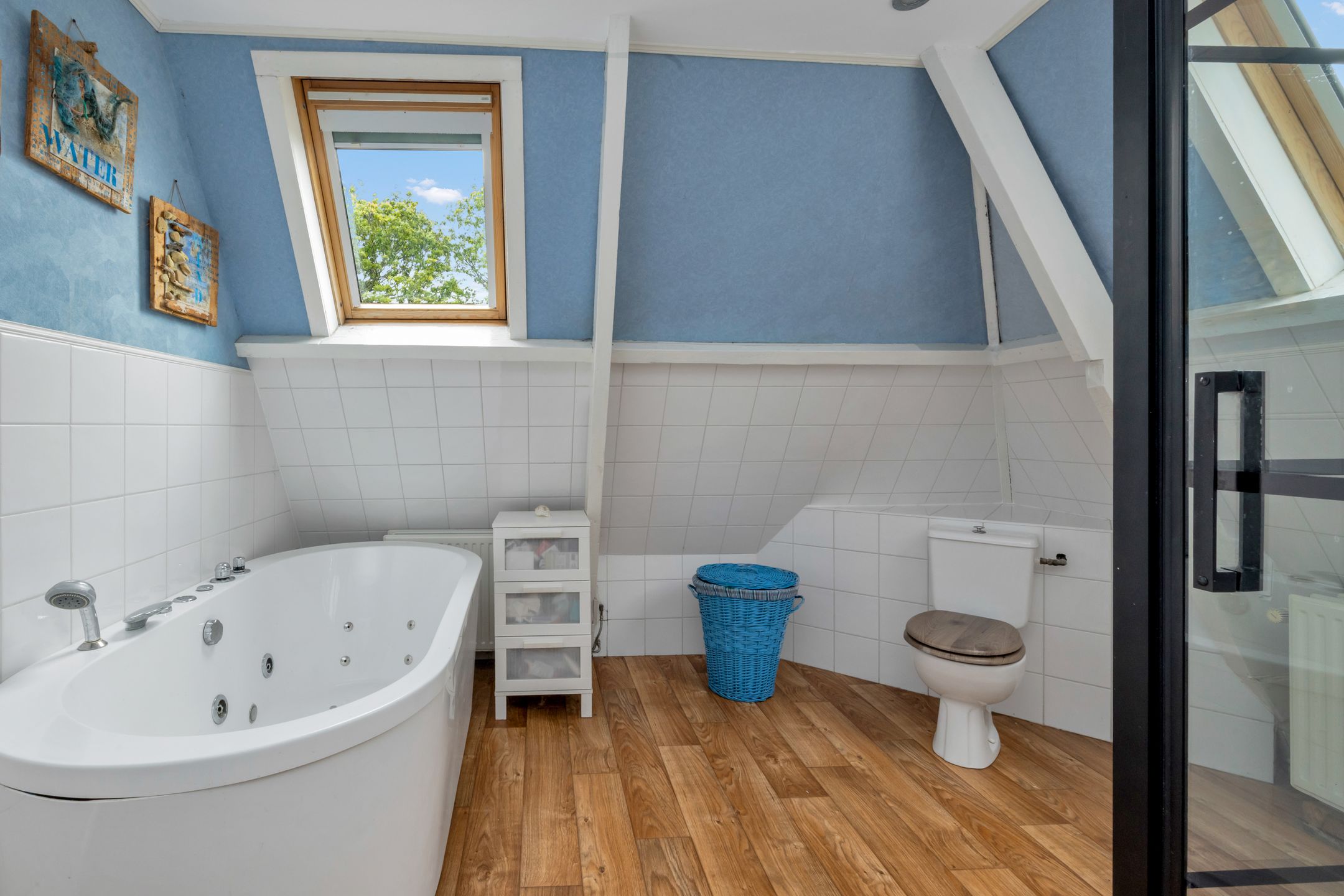 Character Detached Home with Guest Accommodation and Large Private Plot Near Schagen — 42