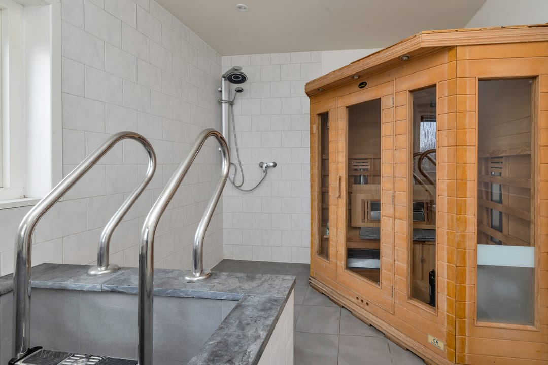 Character Detached Home with Guest Accommodation and Large Private Plot Near Schagen — 32