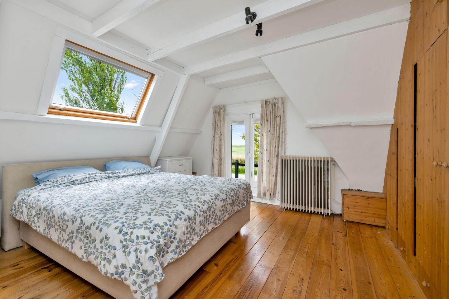 Character Detached Home with Guest Accommodation and Large Private Plot Near Schagen — 35