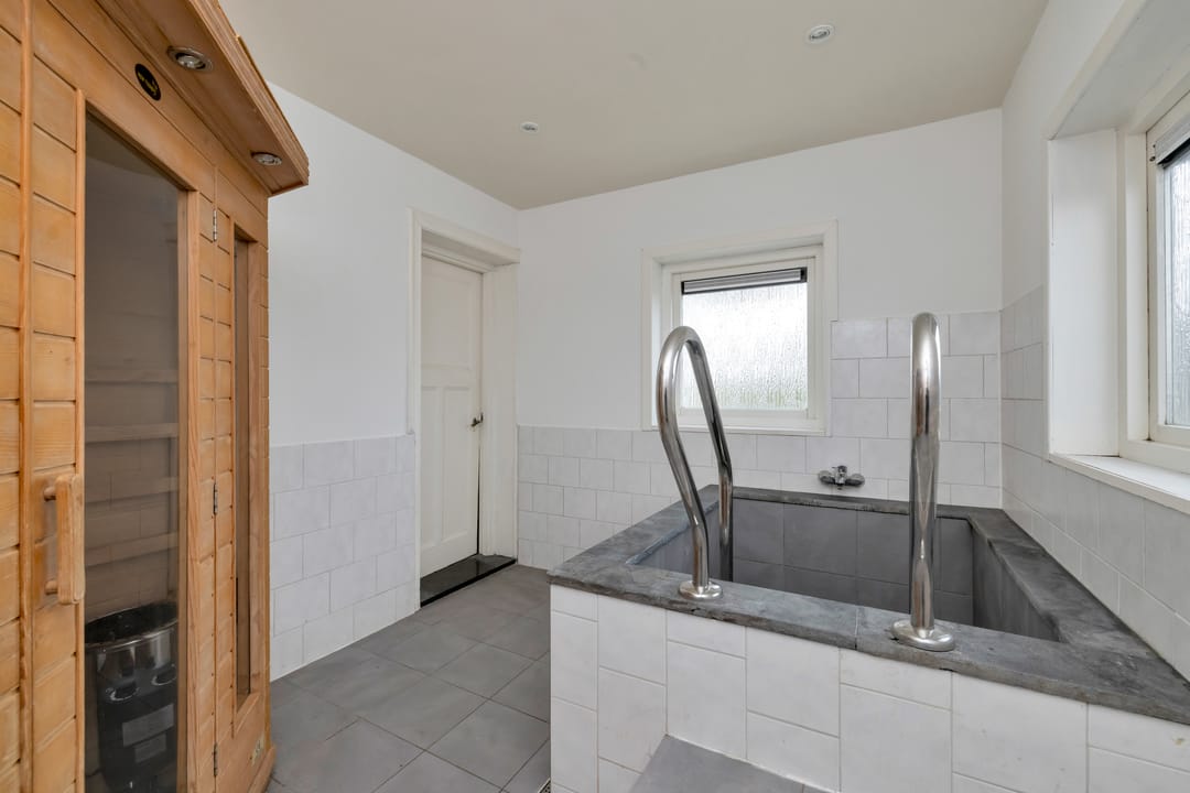 Character Detached Home with Guest Accommodation and Large Private Plot Near Schagen — 31