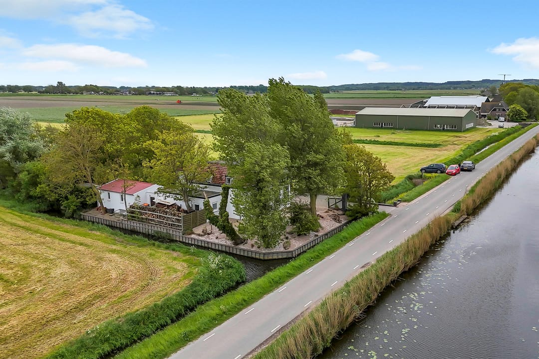 Character Detached Home with Guest Accommodation and Large Private Plot Near Schagen — 73