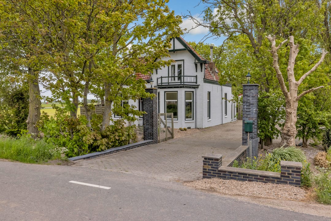 Character Detached Home with Guest Accommodation and Large Private Plot Near Schagen — 67