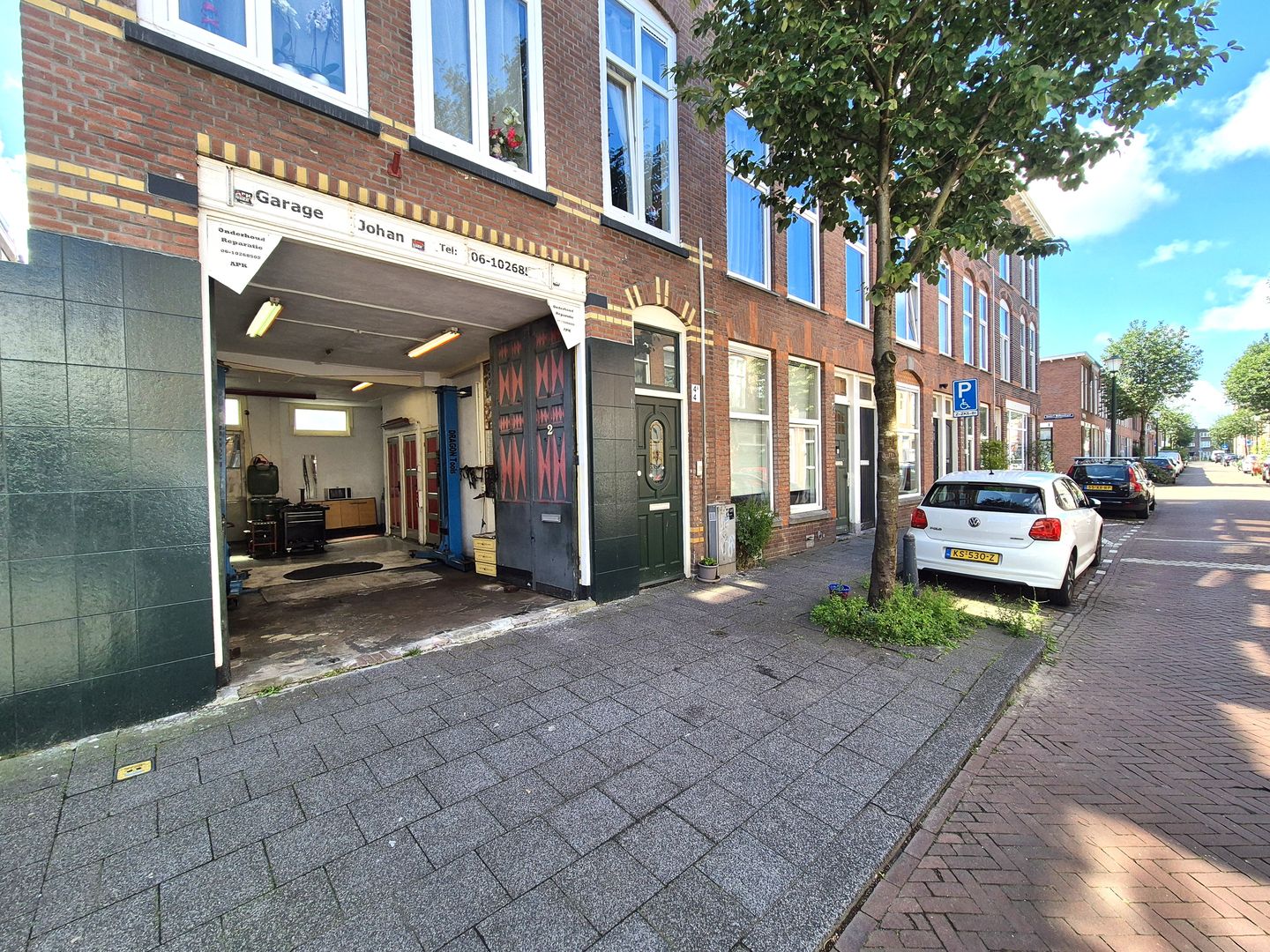Bekijk foto 1 van Frederik Ruyschstraat 2