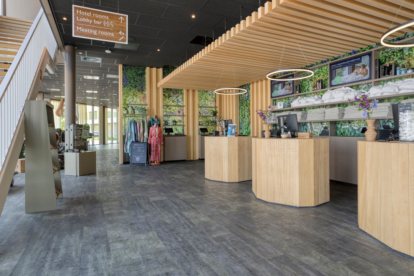 Photo 10 of De Stok 6-205