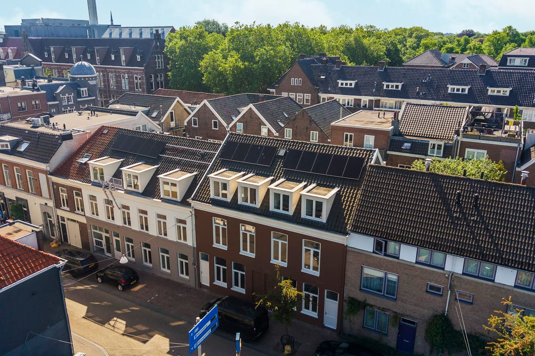Photo 2 of Tweede Walstraat 43-A
