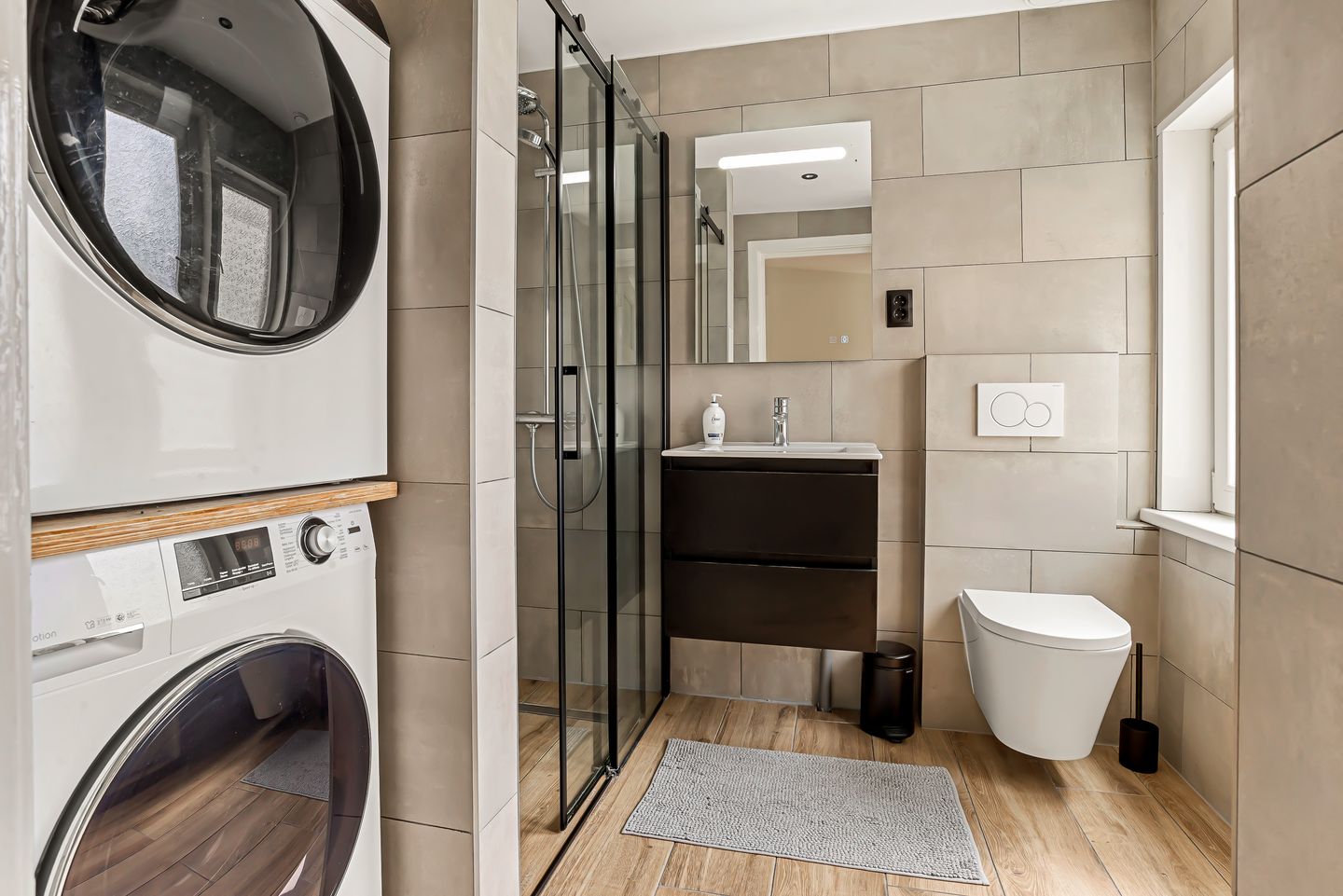 Bright semi detached home with modern finish and south west balcony — 44