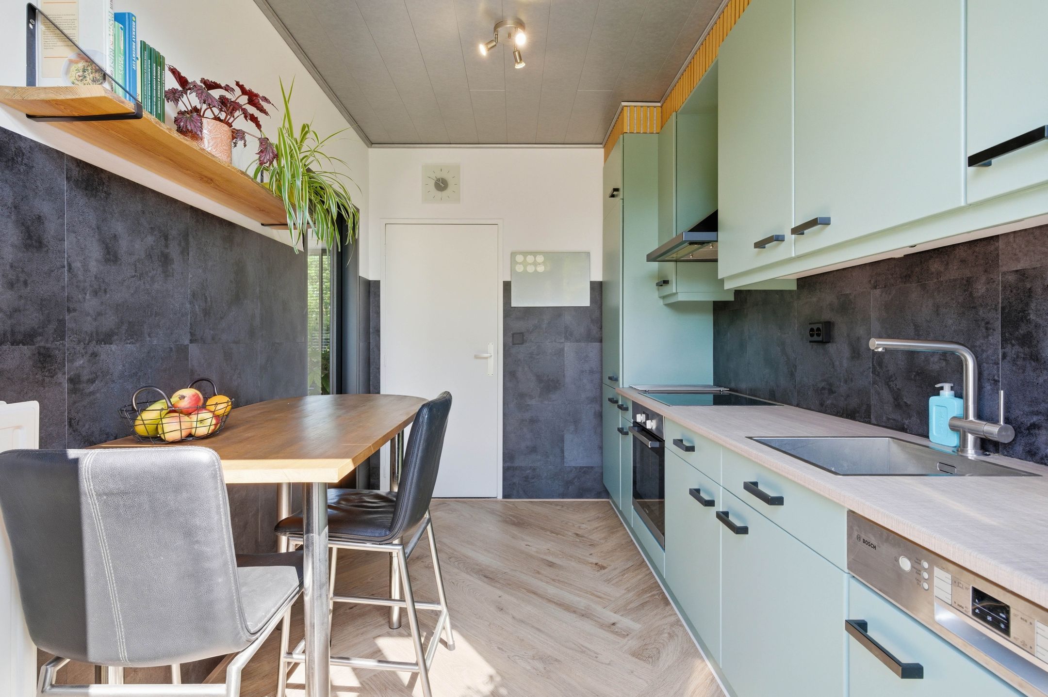Spacious Family Home with Sunlit Garden and Solar Panels — 9