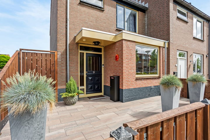 Hoekwoning te koop: Croesinck 9, Benthuizen