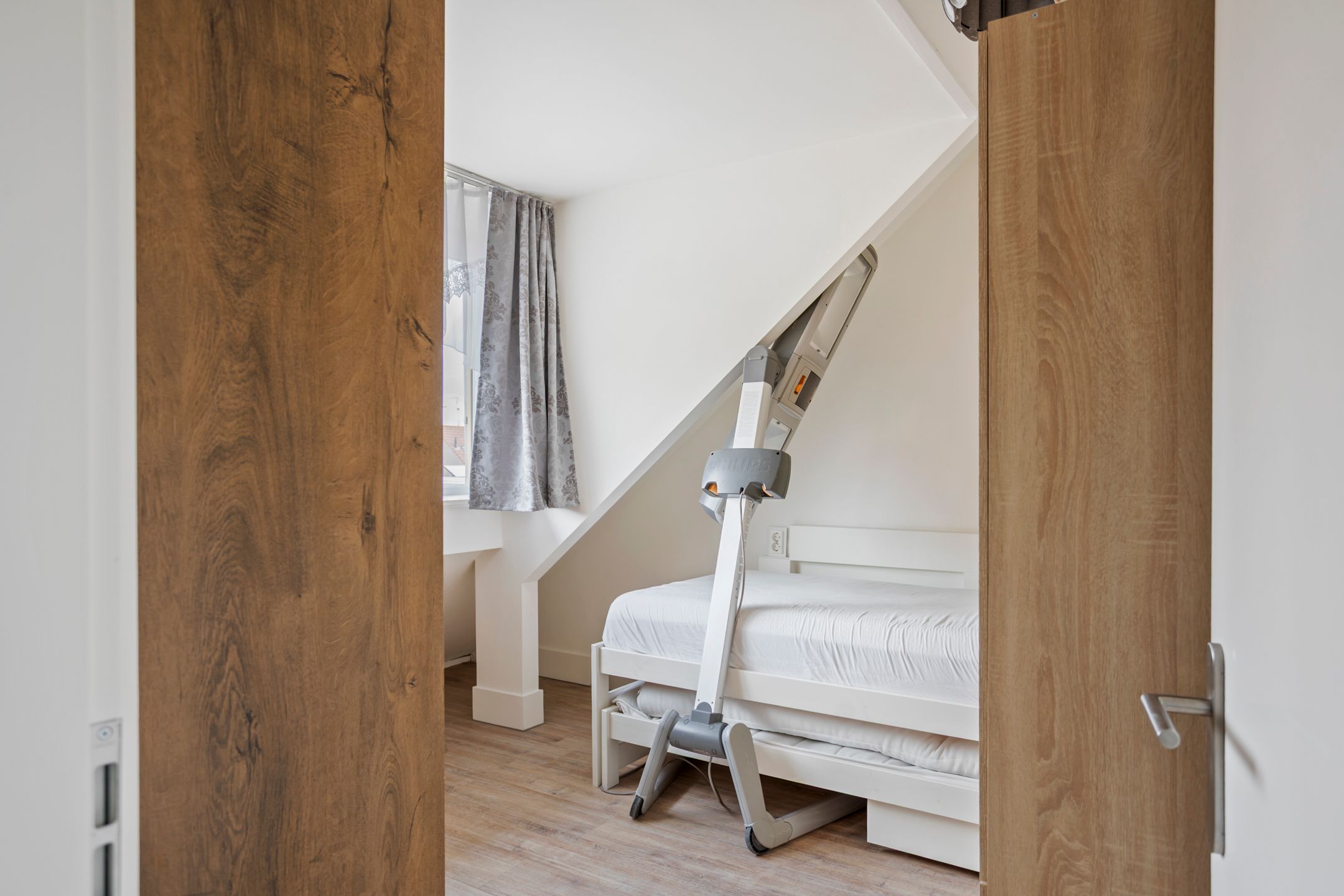 Fully Renovated Corner House with Garden on Three Sides in Benthuizen — 27