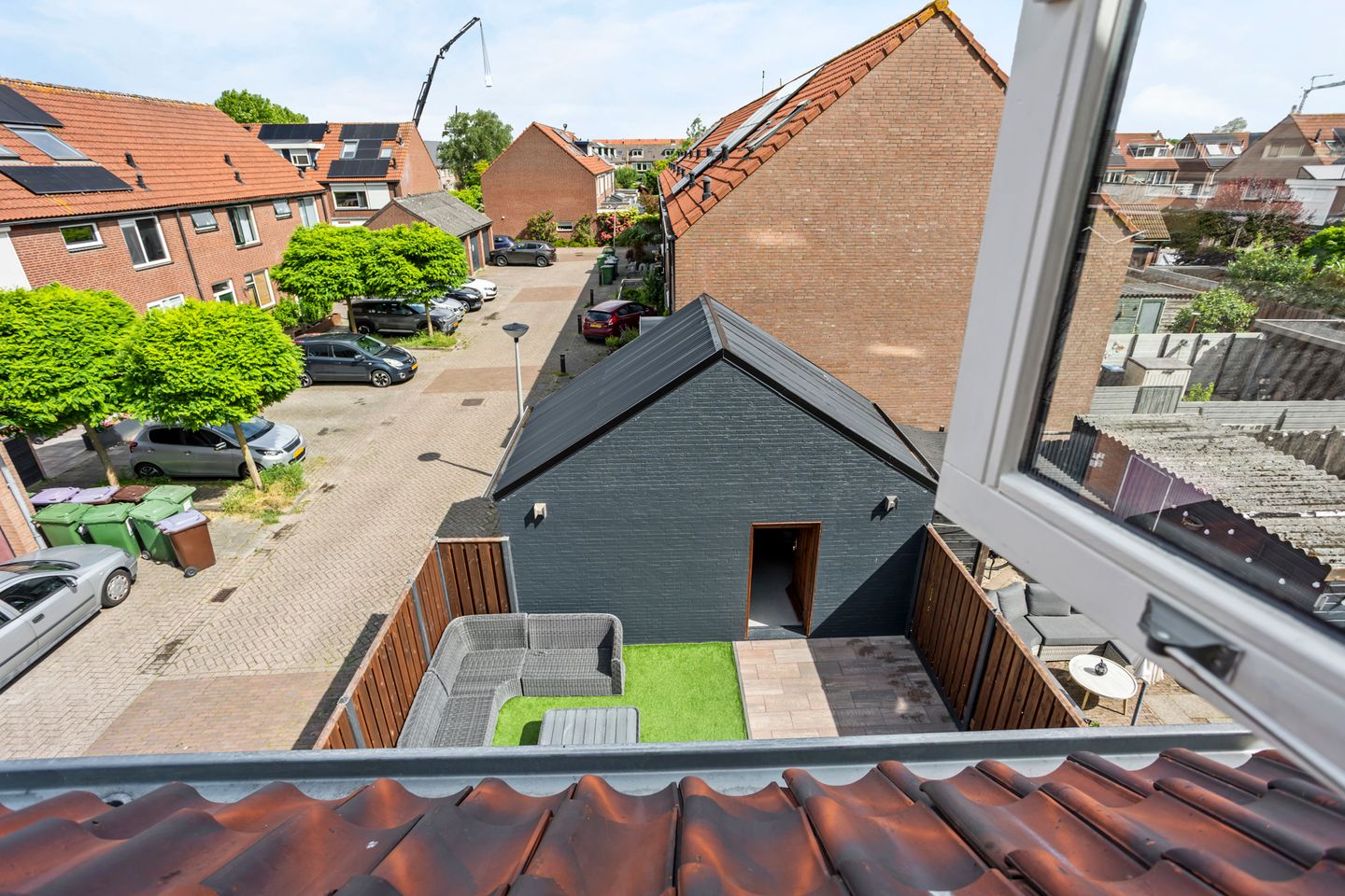Fully Renovated Corner House with Garden on Three Sides in Benthuizen — 29