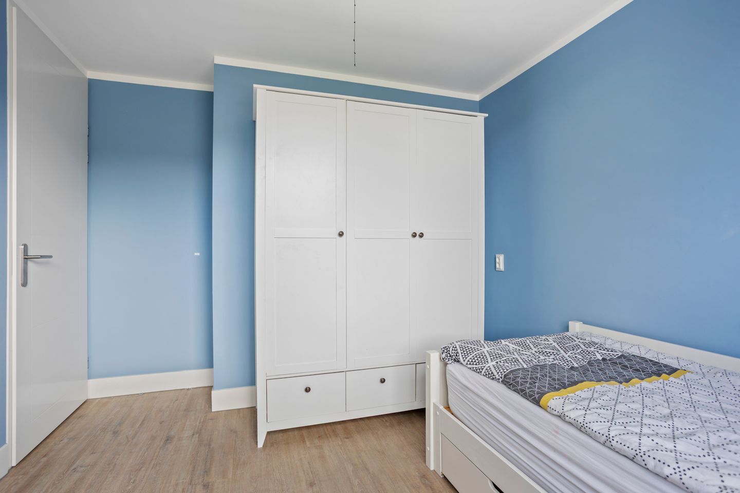 Fully Renovated Corner House with Garden on Three Sides in Benthuizen — 19