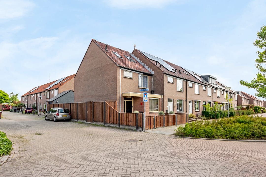 Fully Renovated Corner House with Garden on Three Sides in Benthuizen — 43