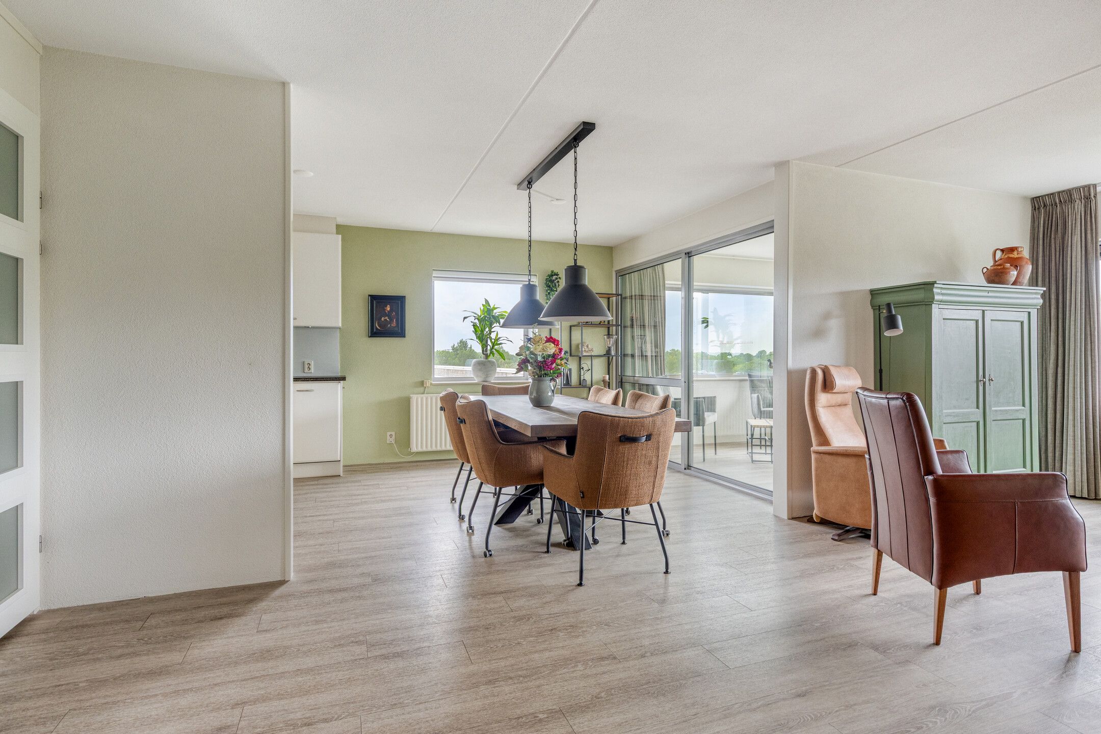 Foto 9 van Ringbaan-Oost 240-11