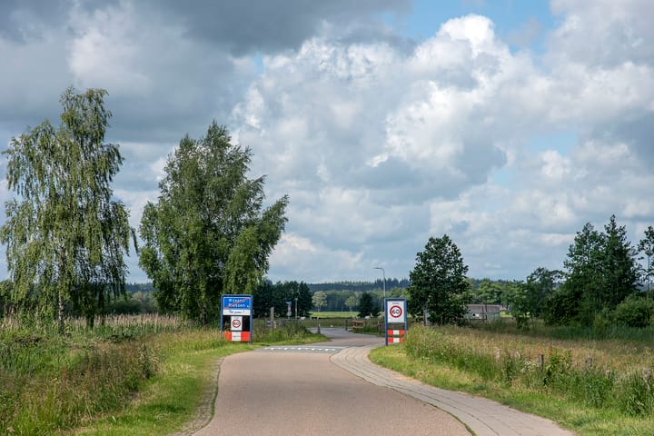 Photo 4 of Bereklauw 17