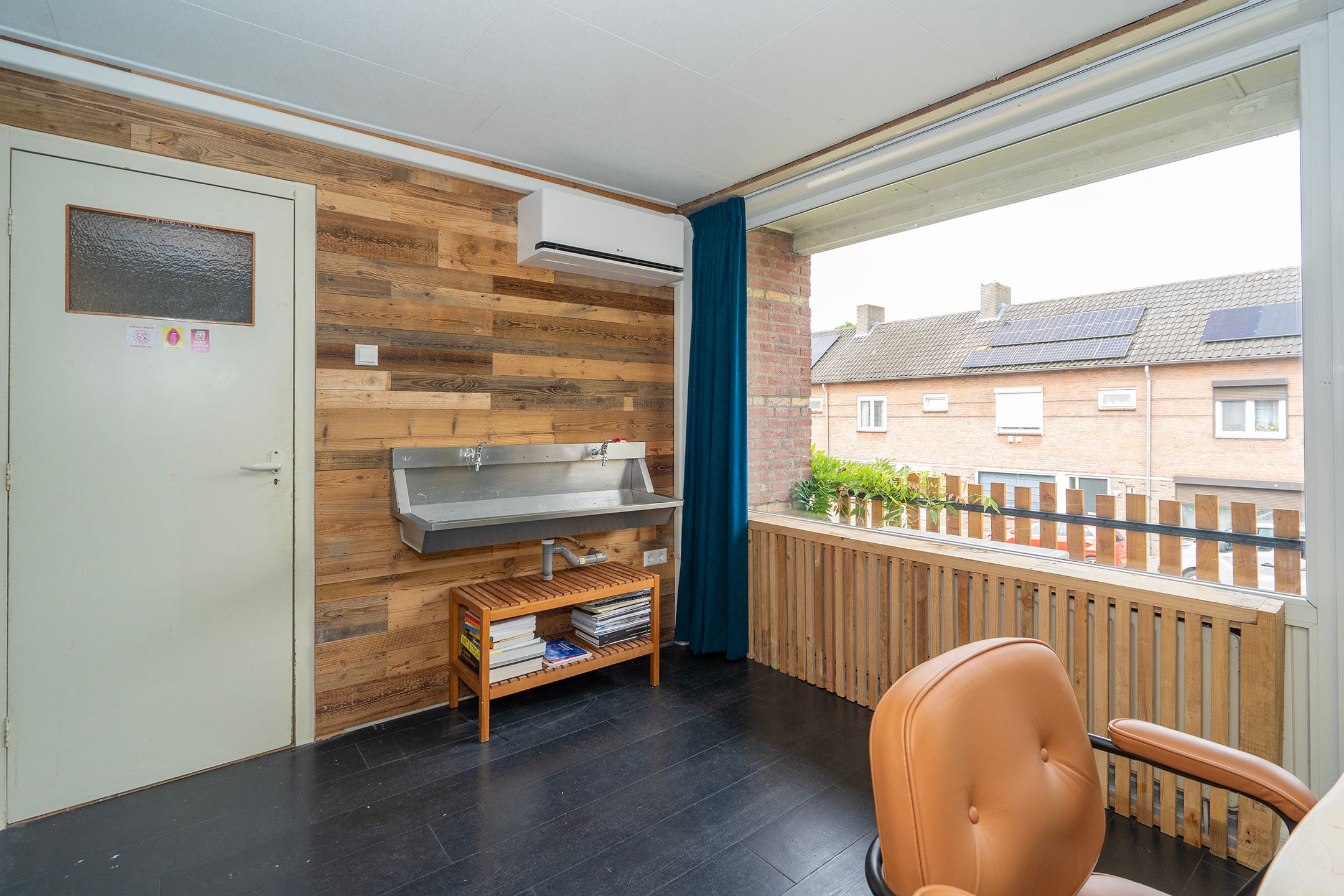 Spacious Family Home with Solar Panels and East-Facing Garden in Tilburg — 30