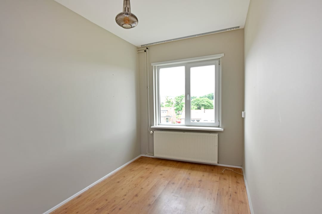 Modern 3-Room Apartment on Top Floor in Green Neerbosch Neighborhood — 16