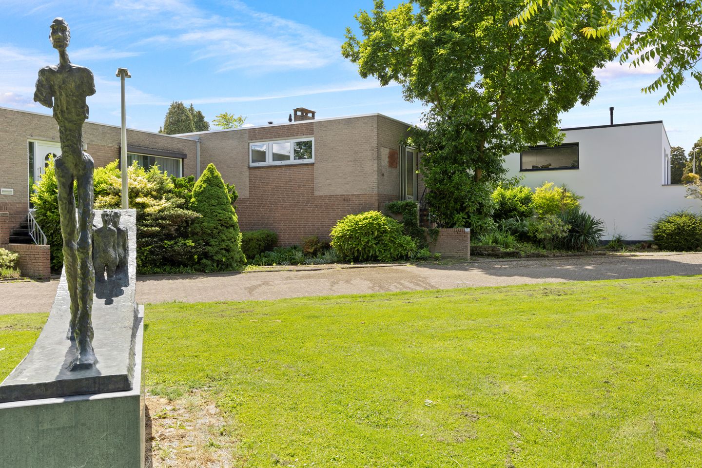 Spacious Life-Cycle Friendly Bungalow with Impressive Basement in Kerkrade-Haanrade — 14