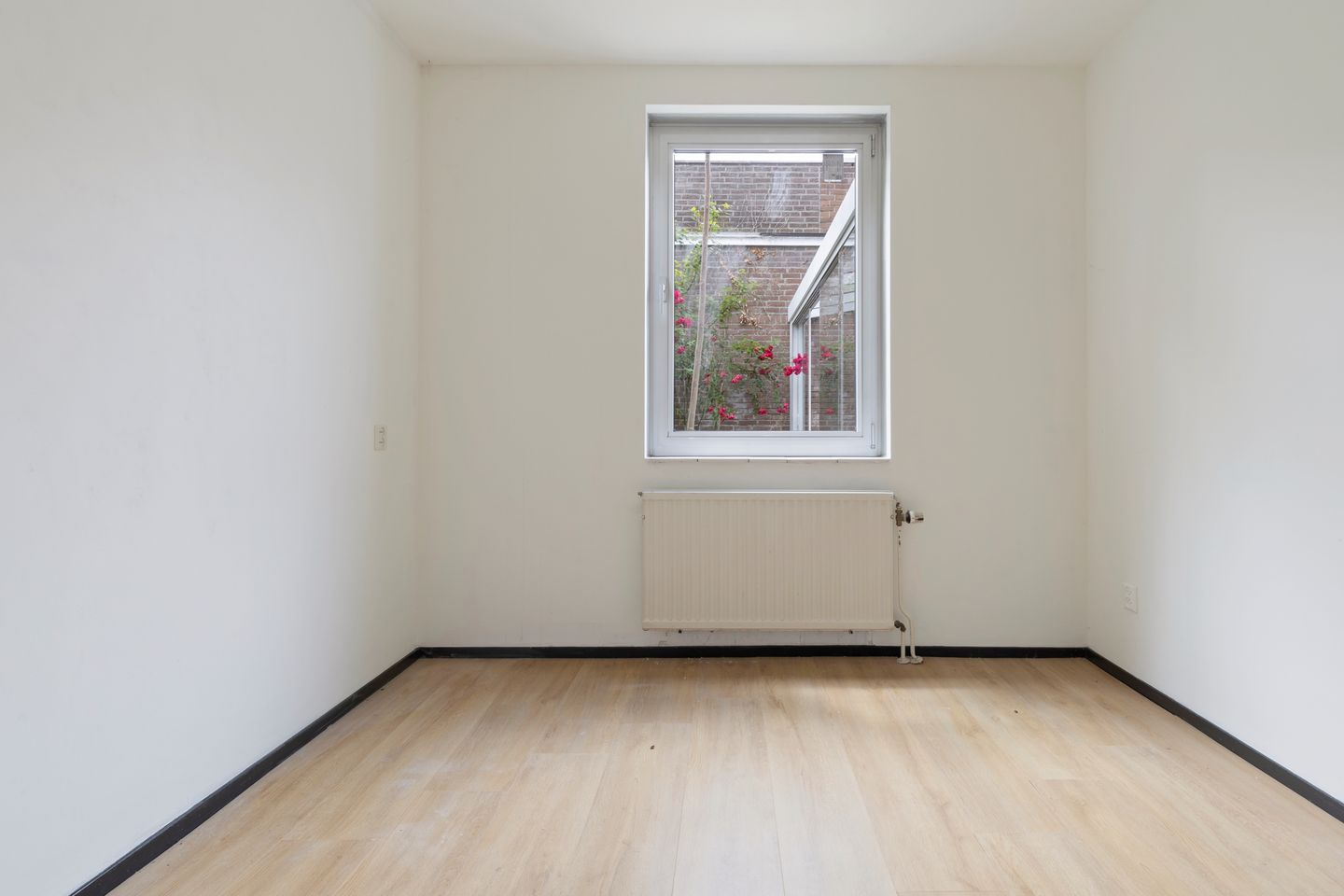 Spacious Life-Cycle Friendly Bungalow with Impressive Basement in Kerkrade-Haanrade — 20