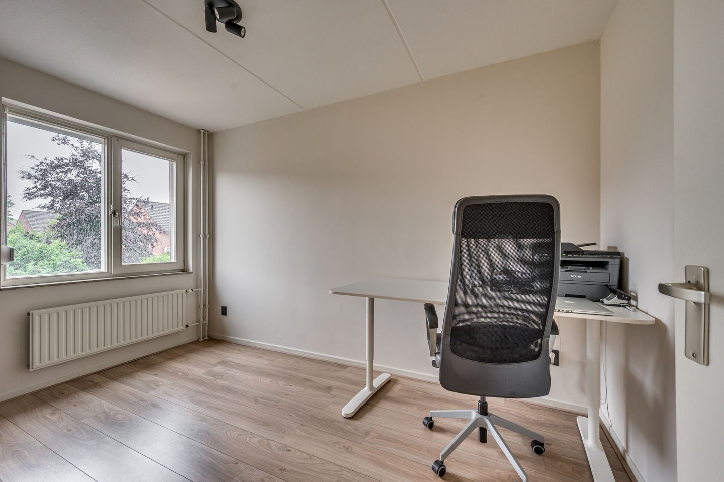 Spacious Family Home with Four Bedrooms in Popular Venlo-East Neighborhood — 25