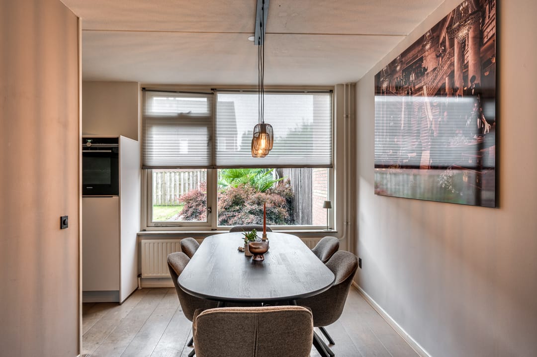 Spacious Family Home with Four Bedrooms in Popular Venlo-East Neighborhood — 11