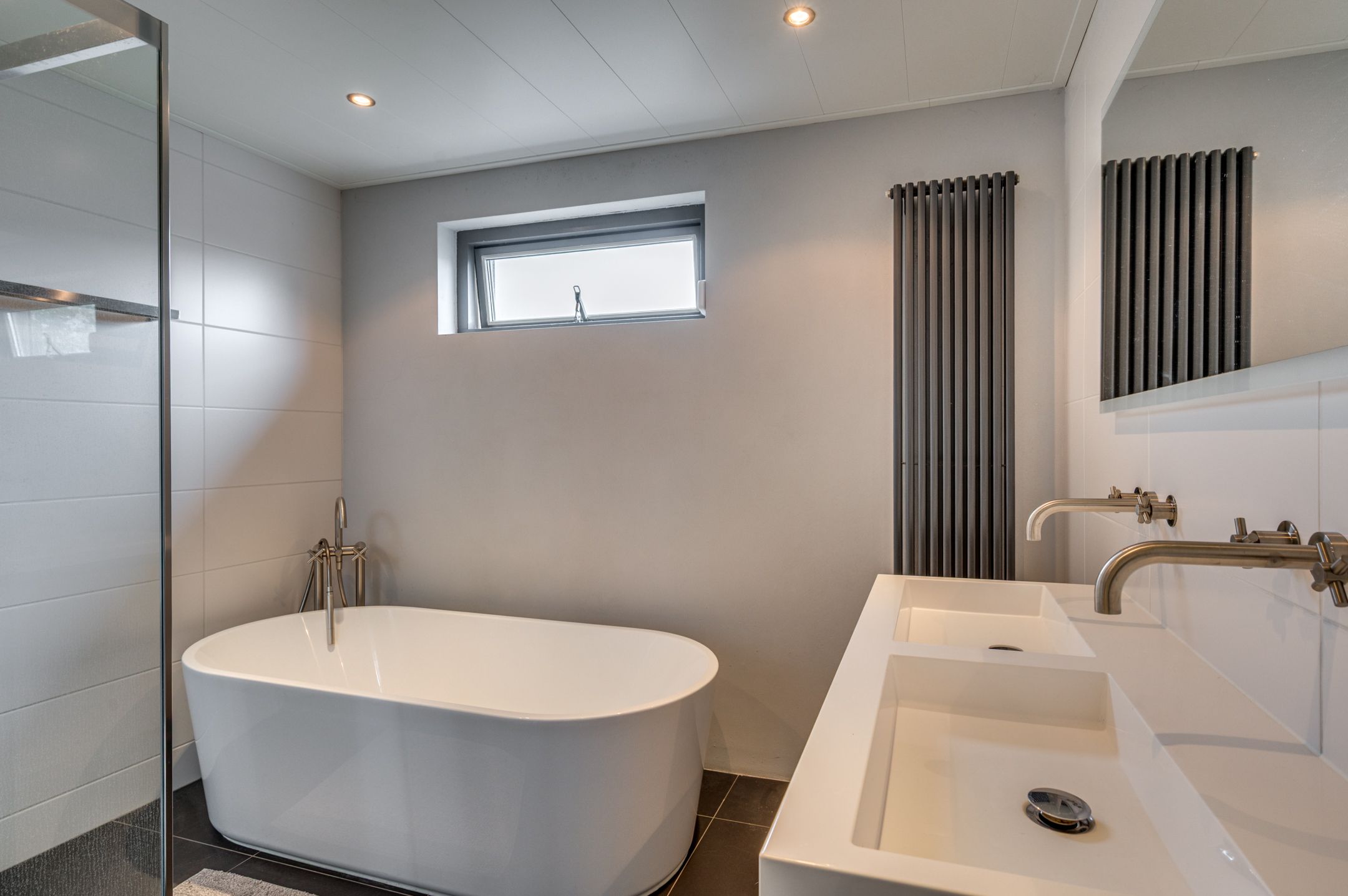 Spacious Family Home with Four Bedrooms in Popular Venlo-East Neighborhood — 30