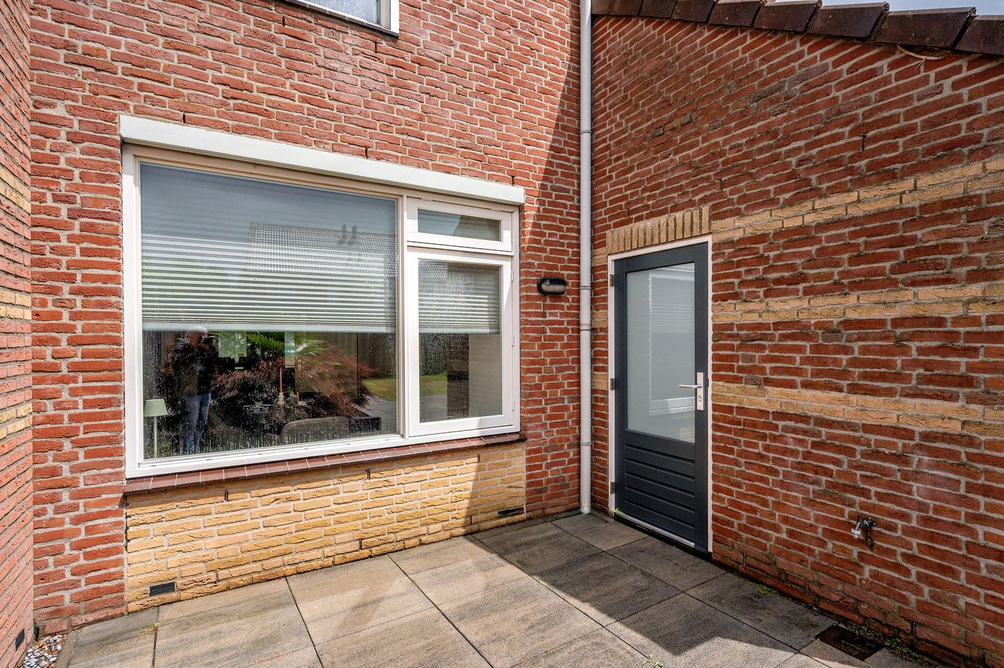 Spacious Family Home with Four Bedrooms in Popular Venlo-East Neighborhood — 50