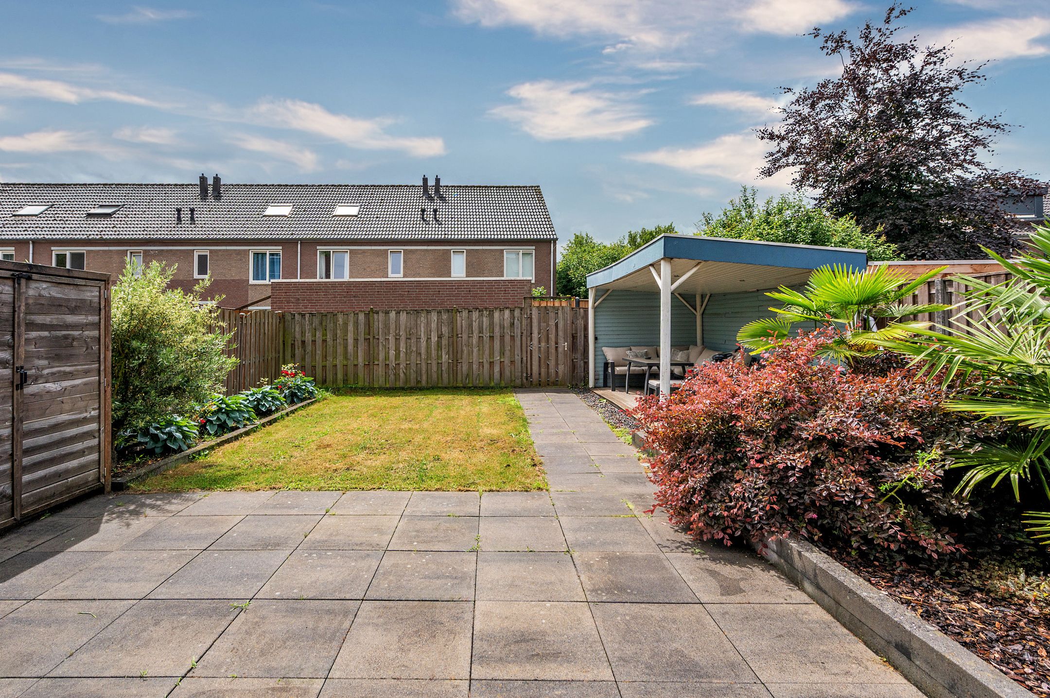 Spacious Family Home with Four Bedrooms in Popular Venlo-East Neighborhood — 45