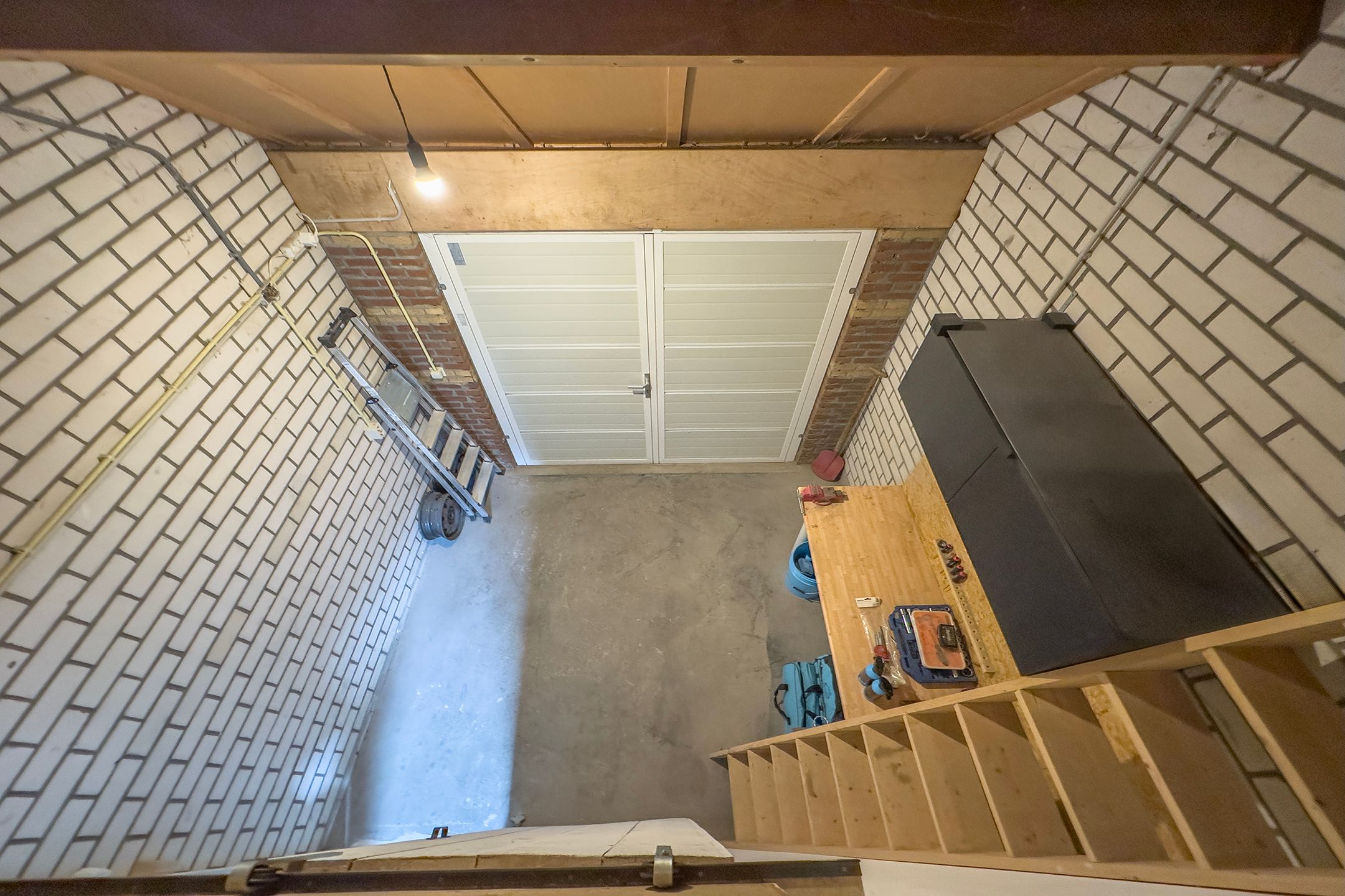 Spacious Family Home with Four Bedrooms in Popular Venlo-East Neighborhood — 42