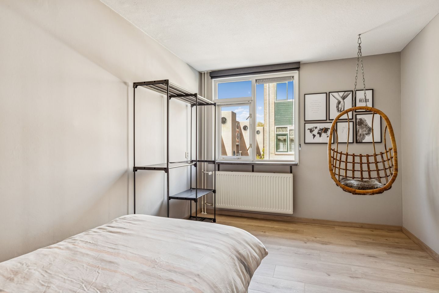 Well-Maintained Corner Home with Spacious Sunny Garden in Almere-Centrum — 20