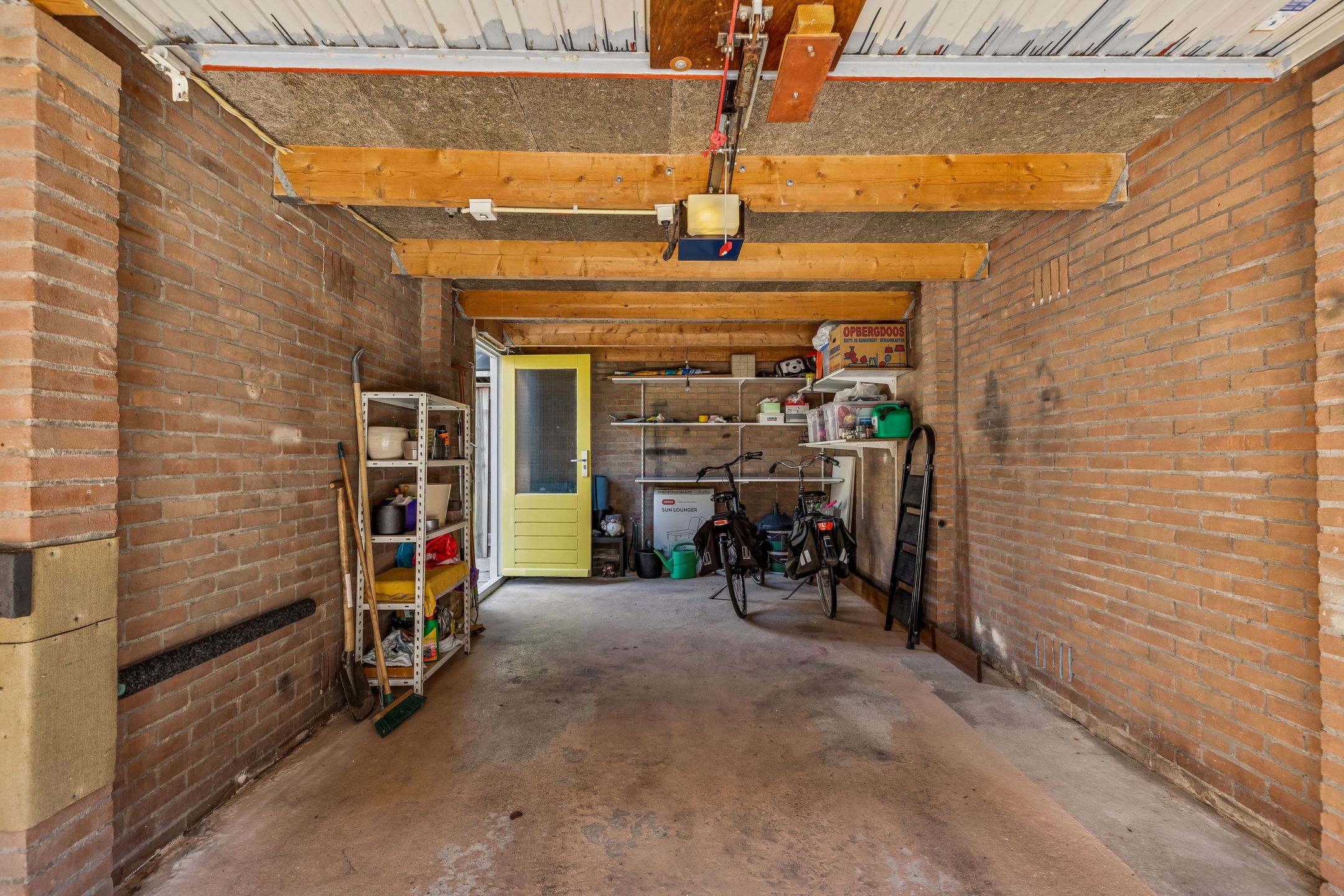 Well-Maintained Corner Home with Spacious Sunny Garden in Almere-Centrum — 45