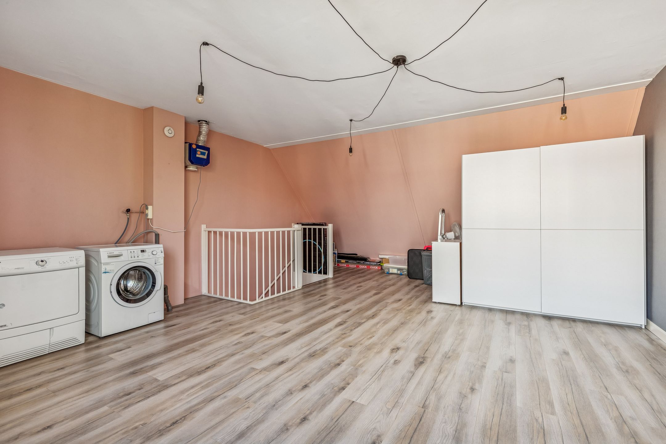 Well-Maintained Corner Home with Spacious Sunny Garden in Almere-Centrum — 30