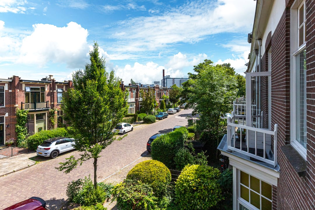 Photo 32 of Vredeman de Vriesstraat 52