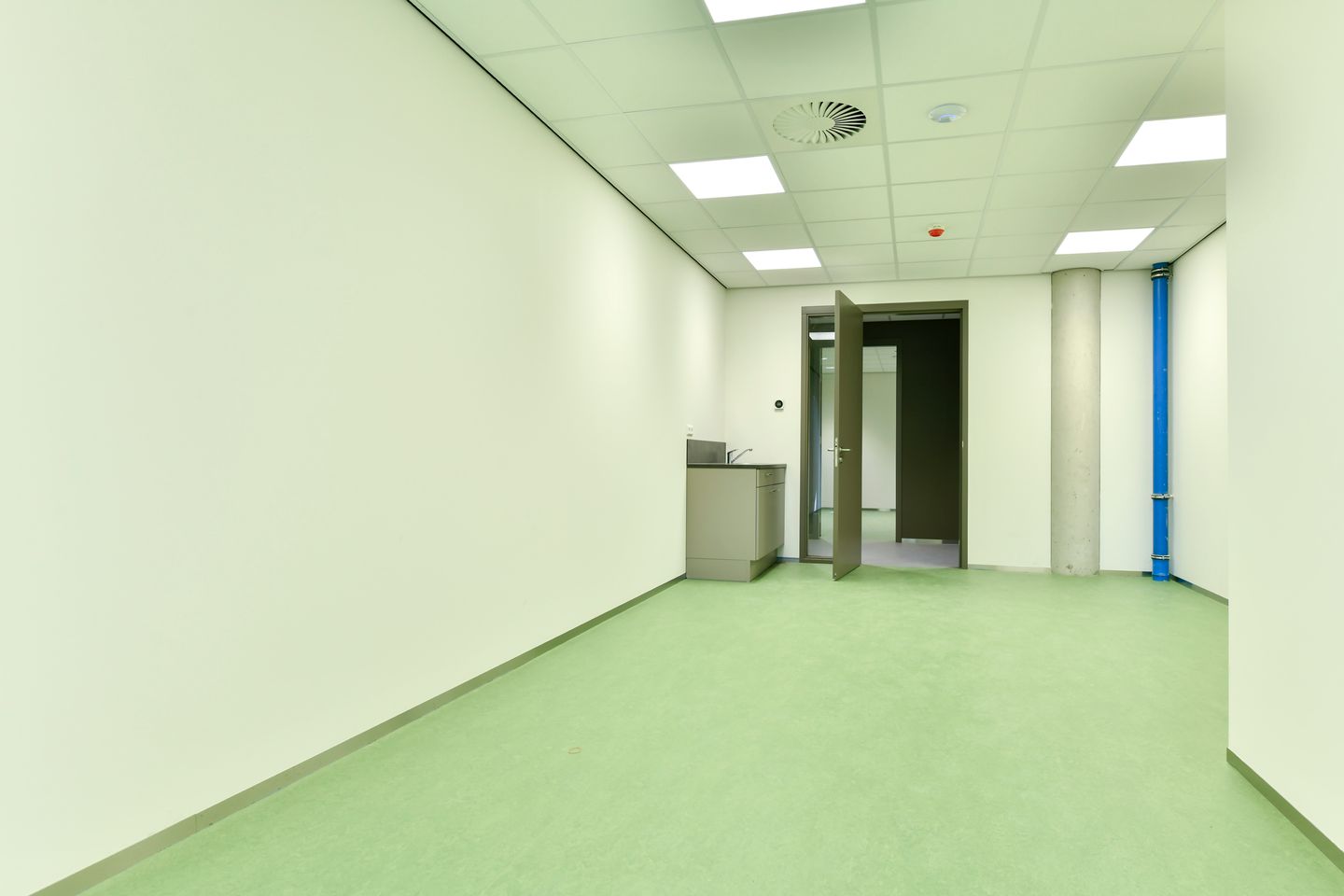 View photo 1 of Roerdomplaan 35