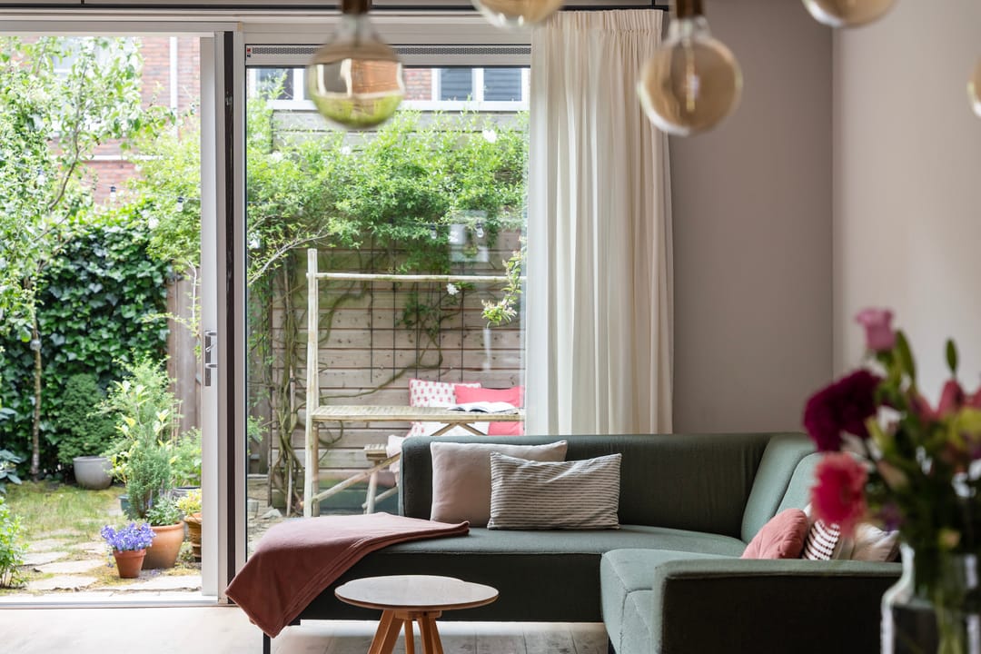 Modern Family Home with Sunny Southwest Garden in Rotterdam Feijenoord — 8