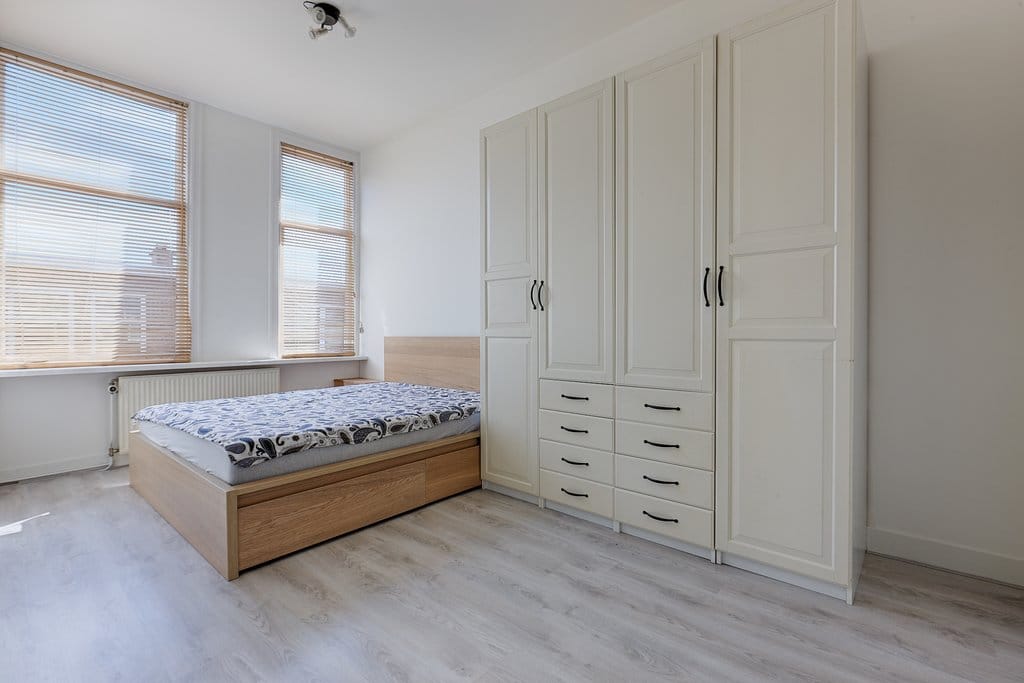 Spacious four bedroom apartment in Bomenbuurt, The Hague — 15