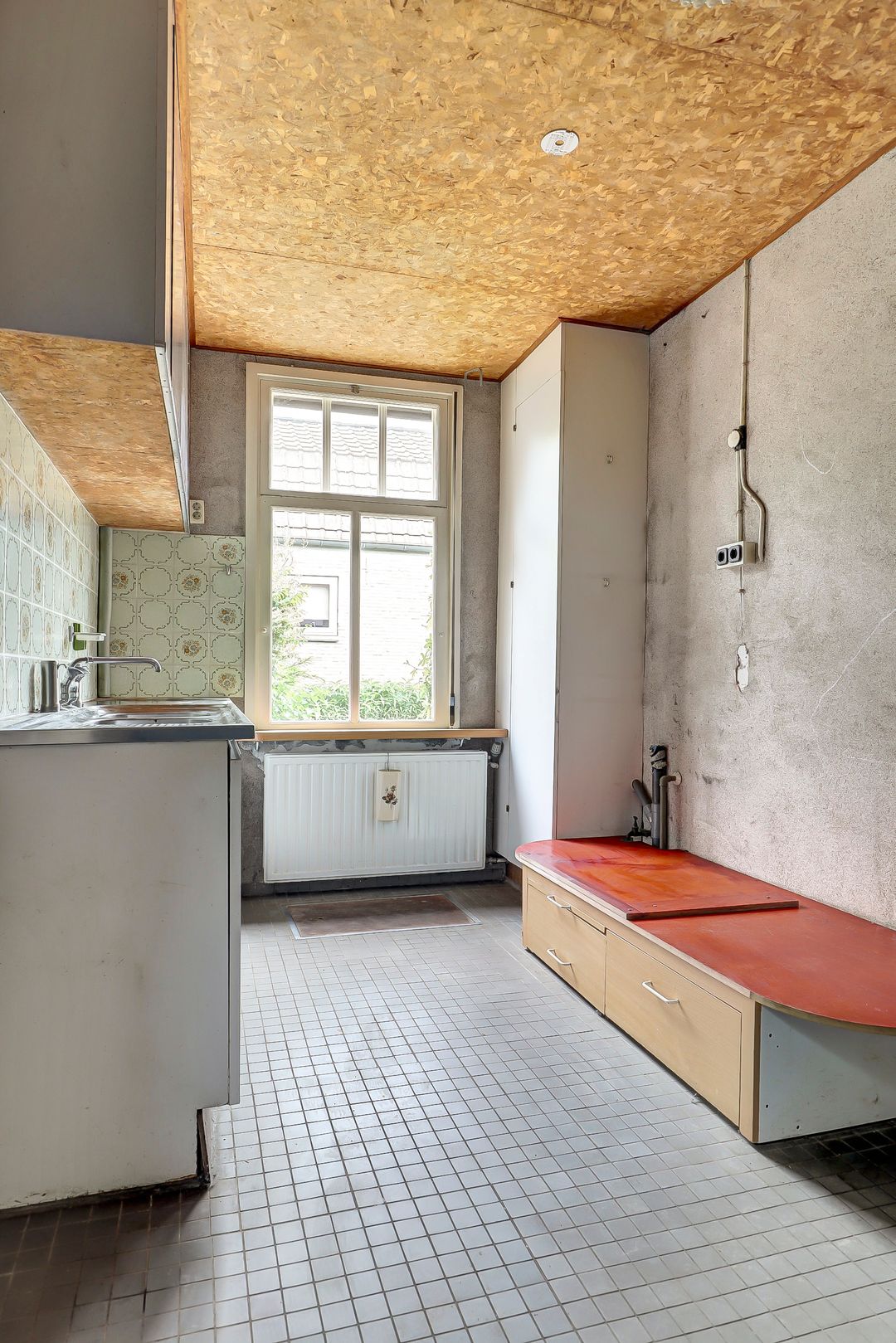 Elegant historic home with spacious garden and garage near Kerkdriel centre — 17