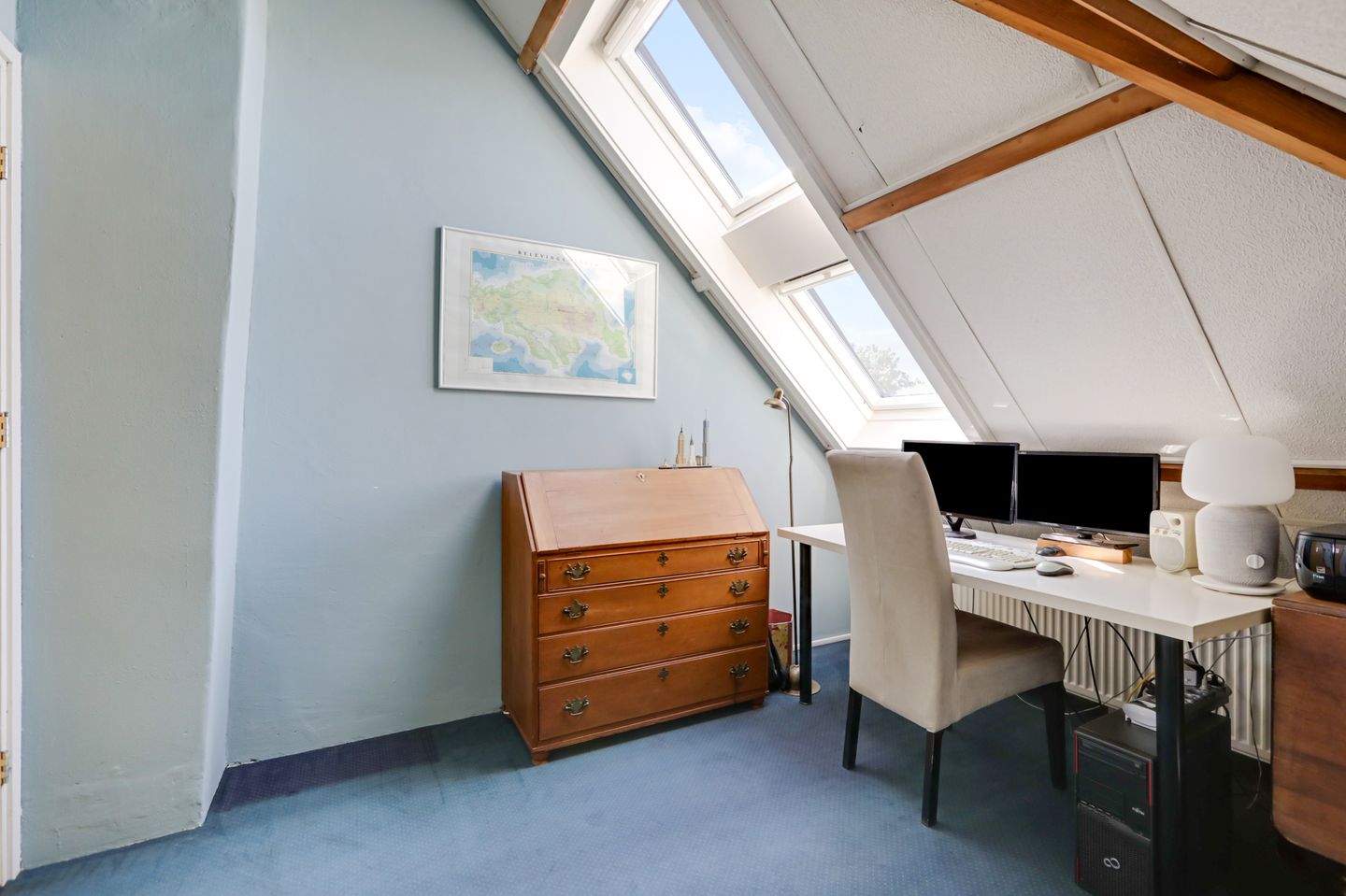 Characterful 1930s Semi-Detached Home with Five Bedrooms, Garden Studio and Spacious Plot Near Doetinchem Forest — 59
