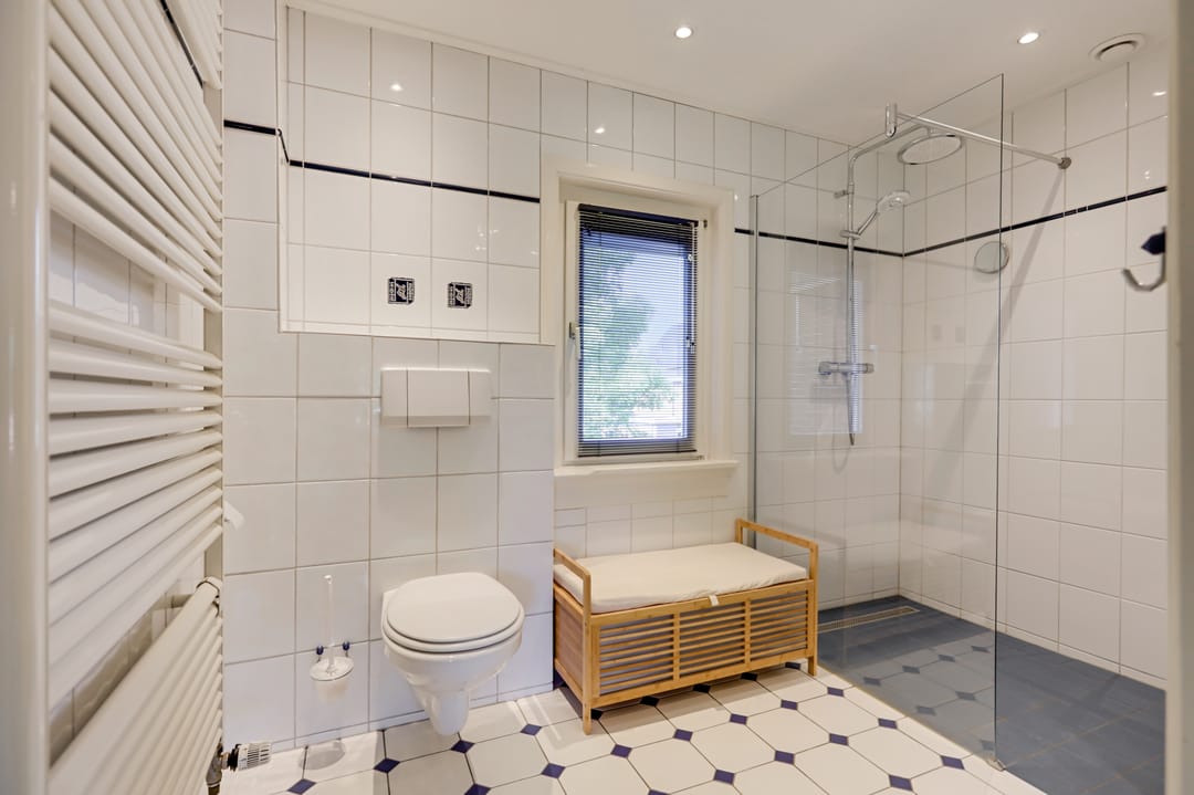 Characterful 1930s Semi-Detached Home with Five Bedrooms, Garden Studio and Spacious Plot Near Doetinchem Forest — 53