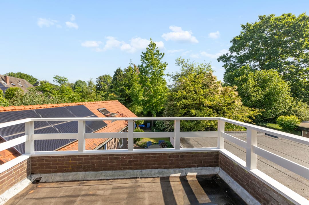 Characterful 1930s Semi-Detached Home with Five Bedrooms, Garden Studio and Spacious Plot Near Doetinchem Forest — 52