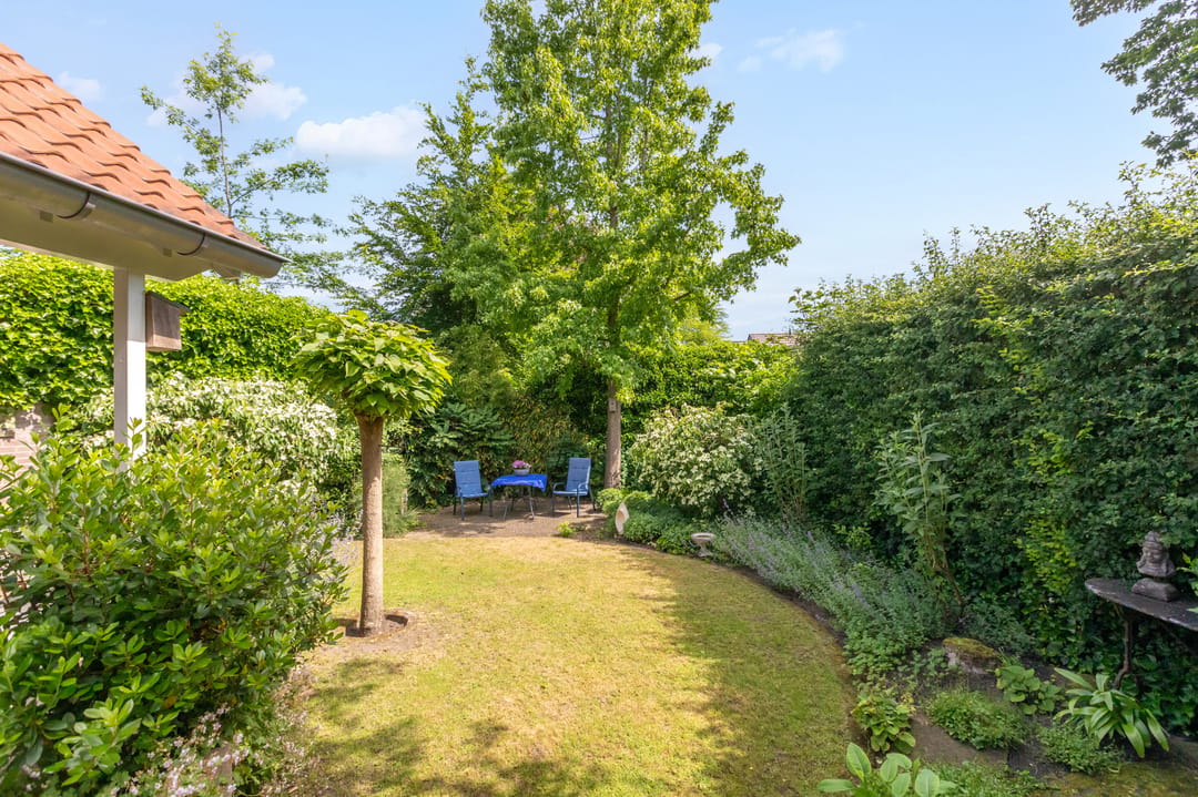 Characterful 1930s Semi-Detached Home with Five Bedrooms, Garden Studio and Spacious Plot Near Doetinchem Forest — 31