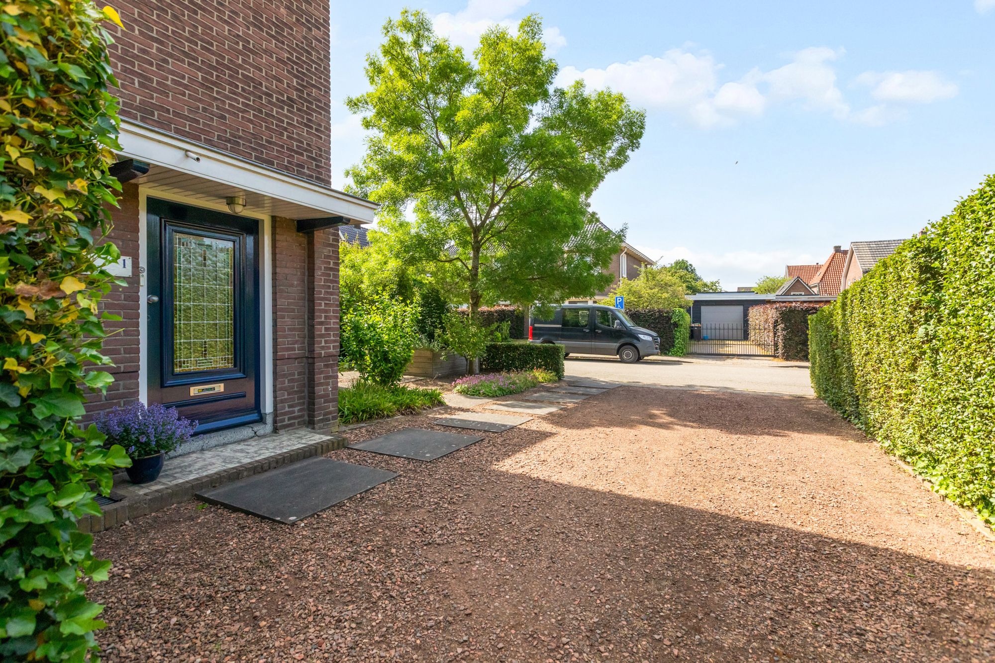 Characterful 1930s Semi-Detached Home with Five Bedrooms, Garden Studio and Spacious Plot Near Doetinchem Forest — 63