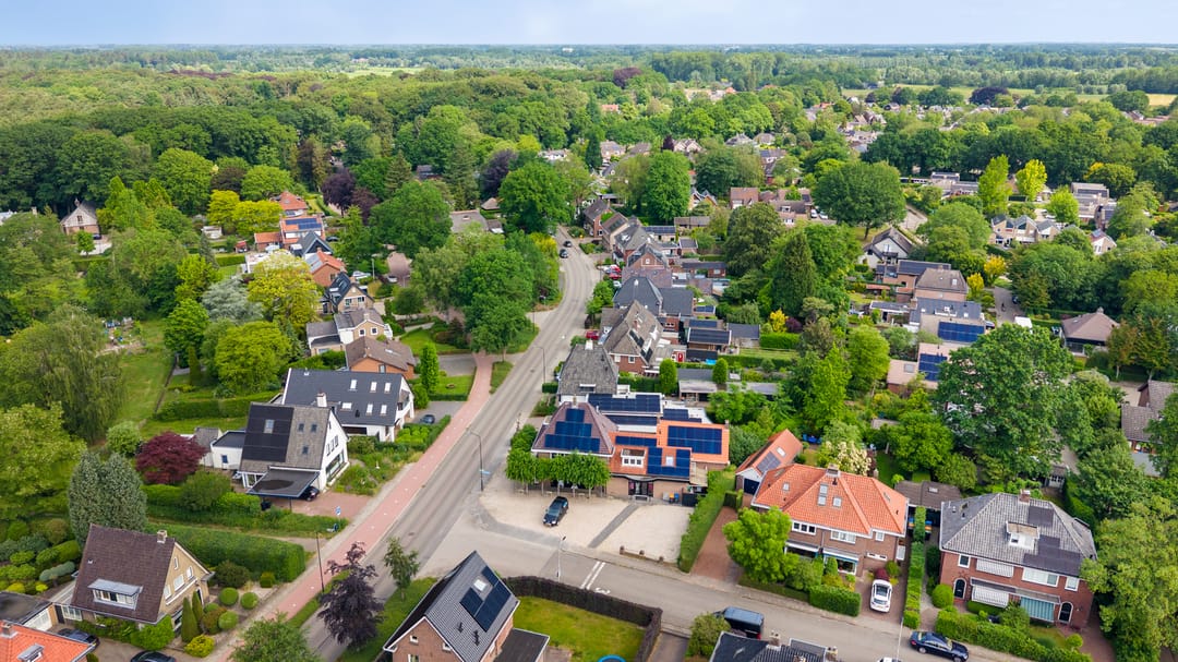 Characterful 1930s Semi-Detached Home with Five Bedrooms, Garden Studio and Spacious Plot Near Doetinchem Forest — 68