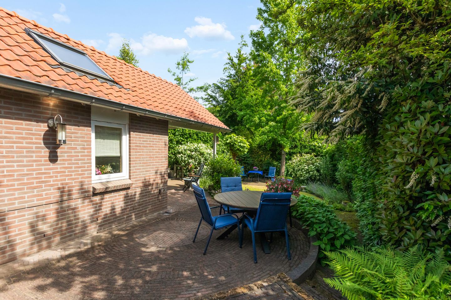Characterful 1930s Semi-Detached Home with Five Bedrooms, Garden Studio and Spacious Plot Near Doetinchem Forest — 25